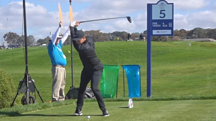 Cameron Champ（キャメロン・チャンプ）選手のドライバーショット｜正面アングル｜連続再生・スロー再生｜2020 Farmers Insurance Open